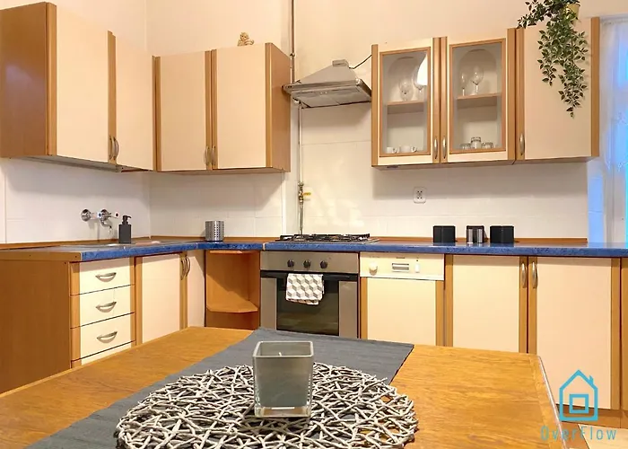 Square Room