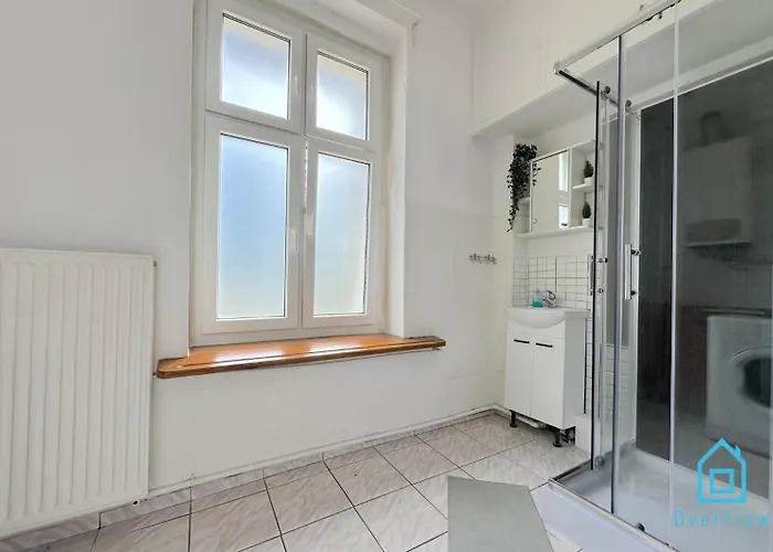 Square Room